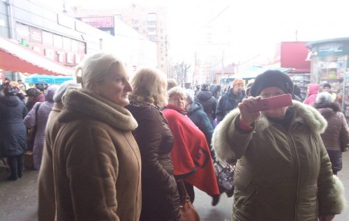 "У нее ленточка желто-синяя, бейте с*ку", – в Харькове напали на укроволонтерку + Бойня в Верховной Зраде. "У нее ленточка желто-синяя, бейте с*ку", – в Харькове напали на укроволонтерку + Бойня в Верховной Зраде.