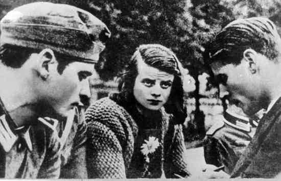 Вы. Виноваты. Все. Вы. Виноваты. Все.