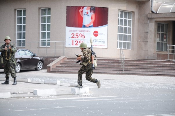 Мариуполь 9 Мая 2014 год Вся правда! Преступления террористов с евромайдана Мариуполь 9 Мая 2014 год Вся правда! Преступления террористов с евромайдана