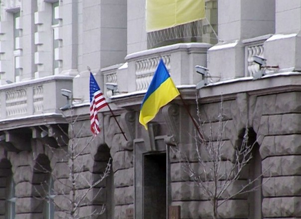 Американцы продолжают занимать целый этаж в главном офисе СБУ, — Лавров Американцы продолжают занимать целый этаж в главном офисе СБУ, — Лавров