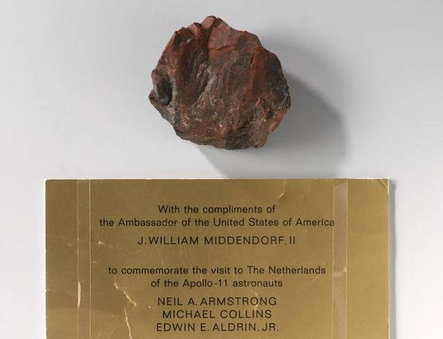 Ещё раз о бароне Мюнхгаузене. Научные результаты экспедиций на Луну. Ещё раз о бароне Мюнхгаузене. Научные результаты экспедиций на Луну.