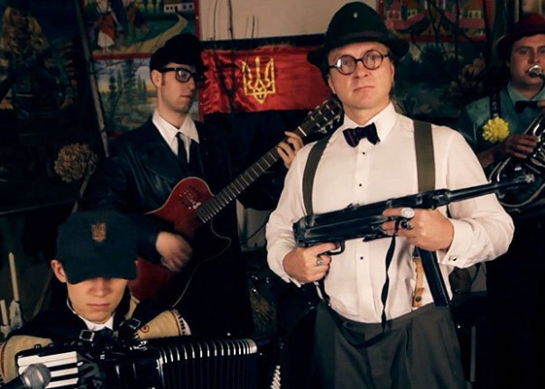 Песнь Евромайдана - Чому бідний, бо дурний…