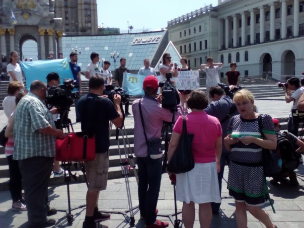 Меджлис опозорился на татарском Майдане в Киеве