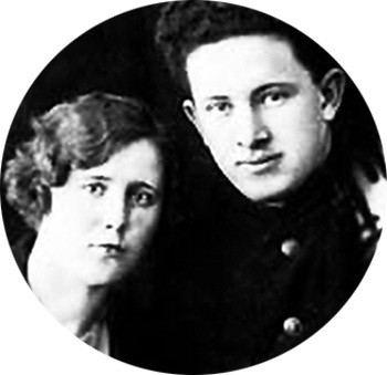 Коммунистов Венгрии в 1956 году вешали за ноги Коммунистов Венгрии в 1956 году вешали за ноги