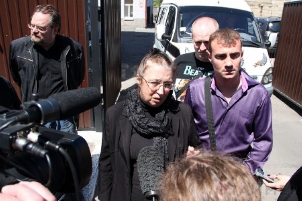 Одесские студенты с подачи правосеков травят преподавателя за то, что поминает на Куликовом поле своего сына Одесские студенты с подачи правосеков травят преподавателя за то, что поминает на Куликовом поле своего сына