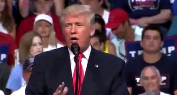 Телеканал ABC прервал трансляцию, когда Трамп упомянул о расцвете экстремизма при Клинтон