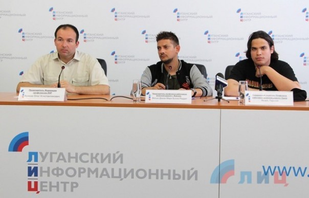 ГТРК ЛНР. "Интервью". Профсоюзы Франции в ЛНР. Представители профсоюзов Франции не увидели в ЛНР "русских оккупантов", о которых твердит Киев ГТРК ЛНР. "Интервью". Профсоюзы Франции в ЛНР. Представители профсоюзов Франции не увидели в ЛНР "русских оккупантов", о которых твердит Киев