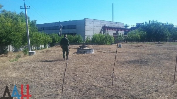 Сводка от МО ДНР 29 августа 2016 года. Ранены четверо мирных жителей, двое военнослужащих ДНР, более 30 домостроений повреждено за сутки обстрелами Сводка от МО ДНР 29 августа 2016 года. Ранены четверо мирных жителей, двое военнослужащих ДНР, более 30 домостроений повреждено за сутки обстрелами