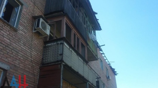 Сводка от МО ДНР 29 августа 2016 года. Ранены четверо мирных жителей, двое военнослужащих ДНР, более 30 домостроений повреждено за сутки обстрелами Сводка от МО ДНР 29 августа 2016 года. Ранены четверо мирных жителей, двое военнослужащих ДНР, более 30 домостроений повреждено за сутки обстрелами