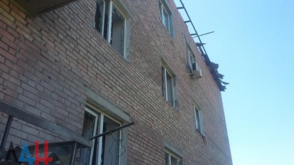 Сводка от МО ДНР 29 августа 2016 года. Ранены четверо мирных жителей, двое военнослужащих ДНР, более 30 домостроений повреждено за сутки обстрелами Сводка от МО ДНР 29 августа 2016 года. Ранены четверо мирных жителей, двое военнослужащих ДНР, более 30 домостроений повреждено за сутки обстрелами