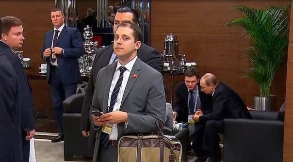 Паливный «шпион», который хотел на прошлом саммите подслушать Путина и Обаму, снова на месте