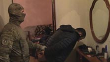 ФСБ показала видео задержания готовивших теракты в Москве боевиков