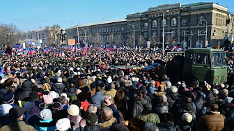 Похороны Гиви. Траурное шествие. Десятки тысяч людей.
