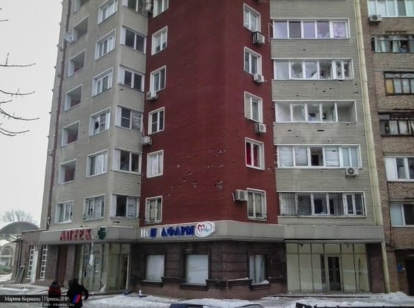 Последствия обстрела Киевского района, Калининского района, рынка в р-не ж/д вокзал Донецка, Горловки в ночь на 3 февраля (Много фото, видео) Последствия обстрела Киевского района, Калининского района, рынка в р-не ж/д вокзал Донецка, Горловки в ночь на 3 февраля (Много фото, видео)