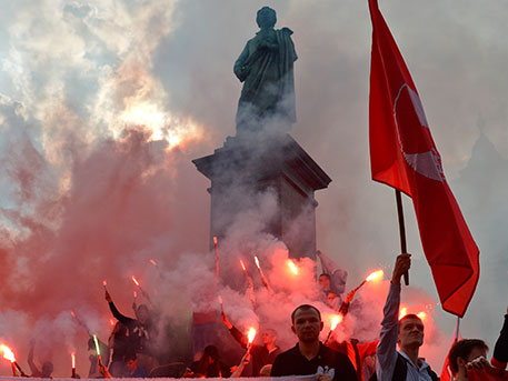 Фашизм расправил плечи: кто и как на Украине пытается пересмотреть историю Фашизм расправил плечи: кто и как на Украине пытается пересмотреть историю