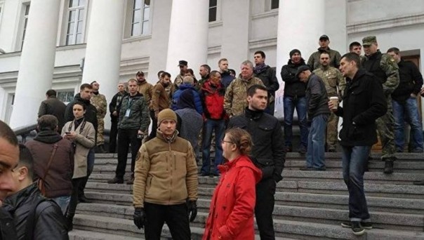 «Полтавская битва»: население выступило против радикалов «Полтавская битва»: население выступило против радикалов