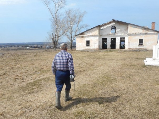 "Ельцин дал нам свободу!" vs "А потом мы поняли, что нас обманули" "Ельцин дал нам свободу!" vs "А потом мы поняли, что нас обманули"