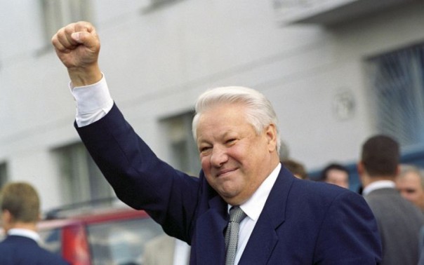 "Ельцин дал нам свободу!" vs "А потом мы поняли, что нас обманули" "Ельцин дал нам свободу!" vs "А потом мы поняли, что нас обманули"