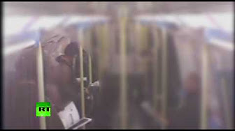 Видео с камер наблюдения: студент оставляет рюкзак с бомбой в метро Лондона