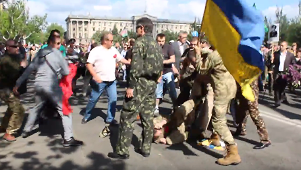 Афганцы в Николаеве намяли бока нацистам «Азова» Афганцы в Николаеве намяли бока нацистам «Азова»