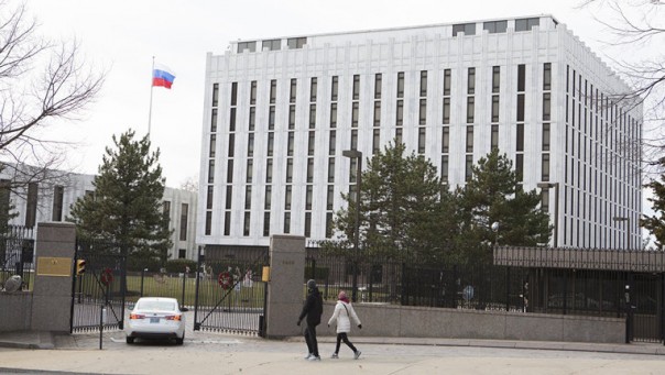 Комитет сената США одобрил переименование улицы напротив посольства России в честь Немцова