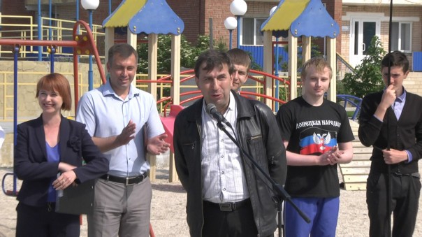 В честь Дня Победы: экстремальный заплыв спортсменов ДНР и России В честь Дня Победы: экстремальный заплыв спортсменов ДНР и России