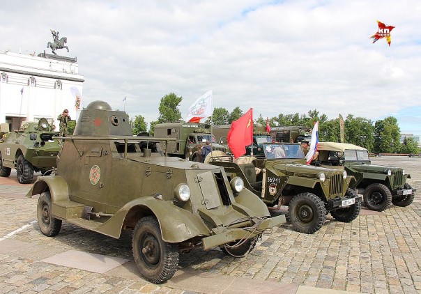 Из Москвы стартовал первый бронепробег до Бреста Из Москвы стартовал первый бронепробег до Бреста