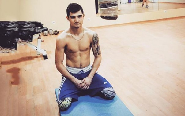 Украинский боксер «взорвал» Инстаграм словами о том, что нормальный человек в «АТО» не поедет Украинский боксер «взорвал» Инстаграм словами о том, что нормальный человек в «АТО» не поедет