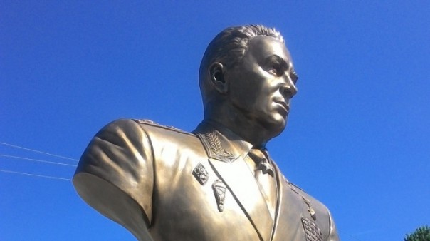 В Новгородской области увековечили память основателя ВДВ Василия Маргелова В Новгородской области увековечили память основателя ВДВ Василия Маргелова