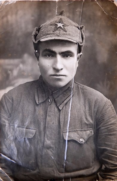 Как в СССР наградили Гитлера