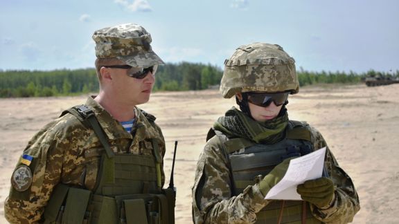 Украинскую армию обучат по стандартам НАТО, но на русском языке