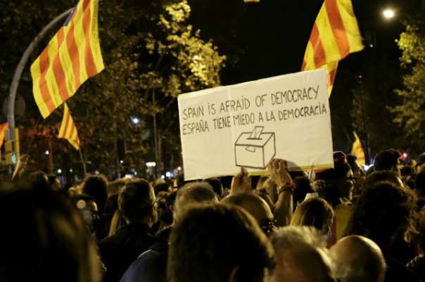 Крымский сценарий в ЕС: Каталония объята «политическим пожаром»