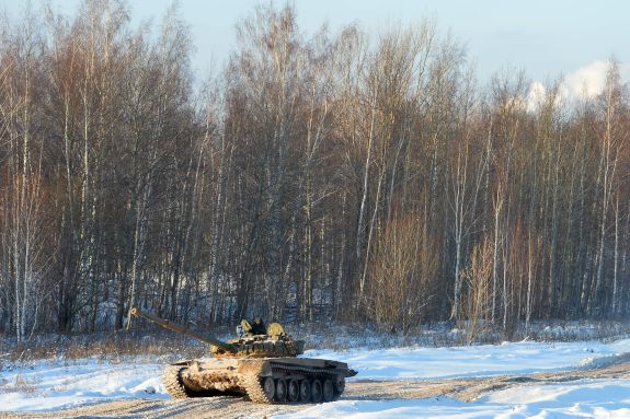 Под Челябинском солдата-срочника задавил танк