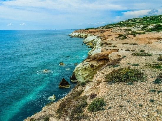 #Замучаетесьпыльглотать | Паника русских олигархов: Кипр решил закрыть миллиардные офшоры