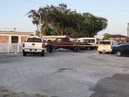 Неизвестный открыл стрельбу в доме престарелых в Техасе | Трое человек ранены в результате перестрелки в городе Фалмут, в США