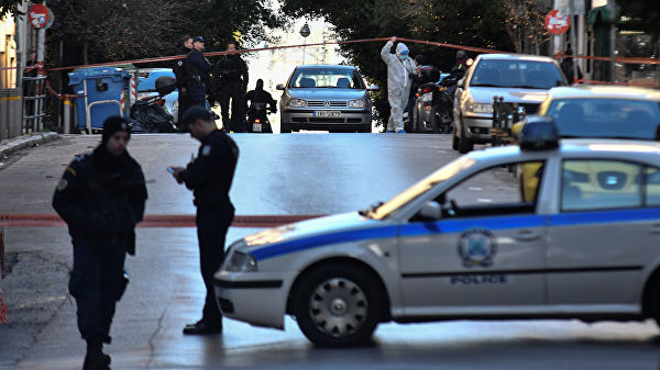 Серия взрывов прогремела у Посольства США в Ираке после визита Трампа | У церкви в центре Афин прогремел взрыв