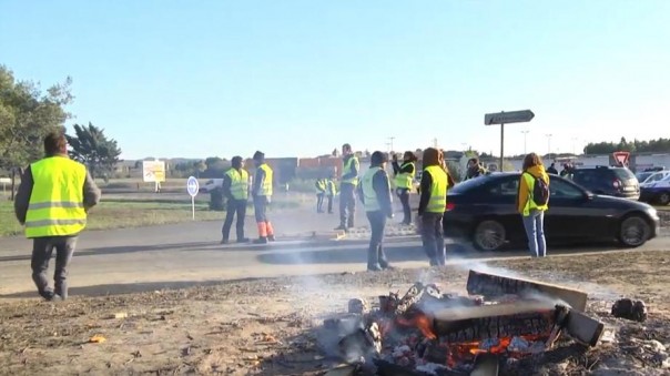 «Желтые жилеты» отвергли предложения французских властей