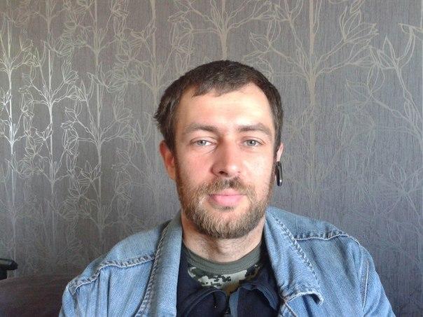 На Донбассе похищен известный видеоблогер Артём Ларионов На Донбассе похищен известный видеоблогер Артём Ларионов