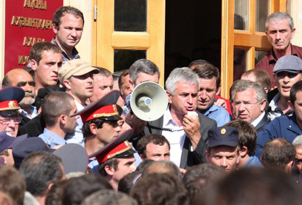 Гейдар Джемаль о ситуации в Абхазии: Все началось с визита Суркова. Путина затягивают в конфликт