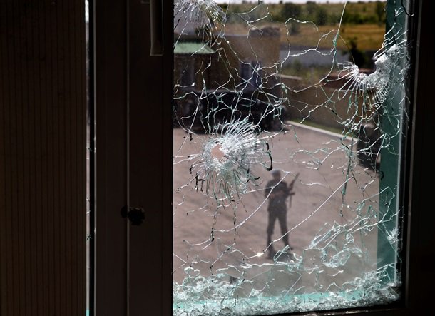 Захваченная ополченцами погранчасть: видео с места событий Захваченная ополченцами погранчасть: видео с места событий