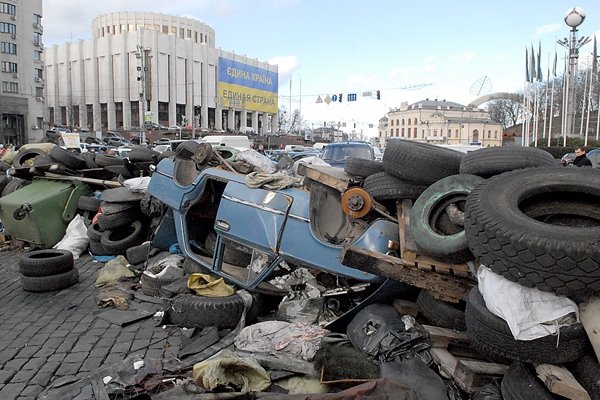 В Киеве преступники, представляясь активистами Майдана, похитили человека В Киеве преступники, представляясь активистами Майдана, похитили человека