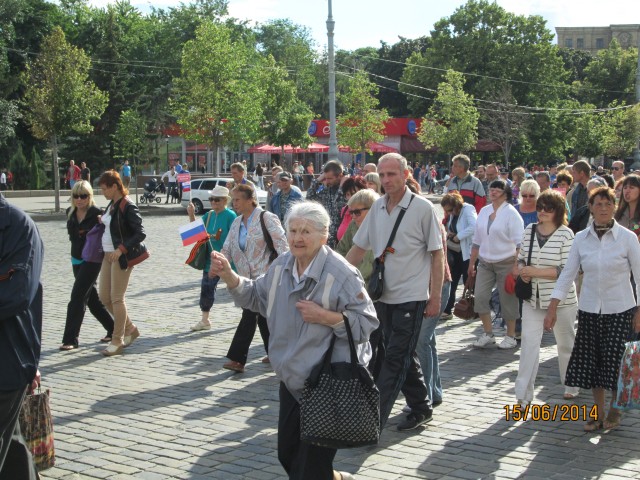 Митинг в Харькове возле Российского консульства 15.06.2014