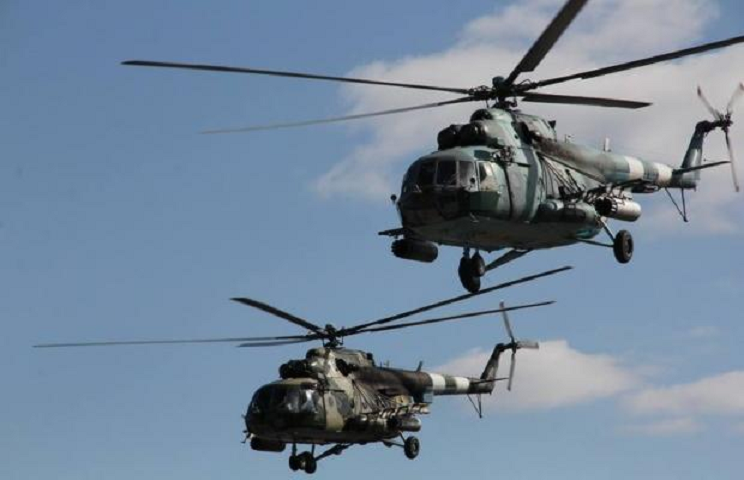 Лидер хунты Порошенко испугался российских вертолетов Лидер хунты Порошенко испугался российских вертолетов