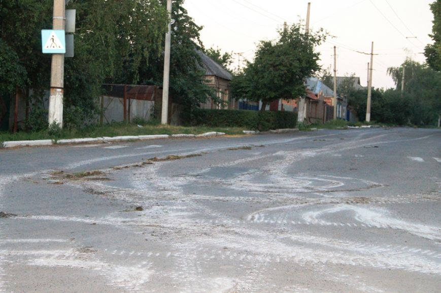 Ночью в Артемовске опять штурмовали танковую базу Ночью в Артемовске опять штурмовали танковую базу