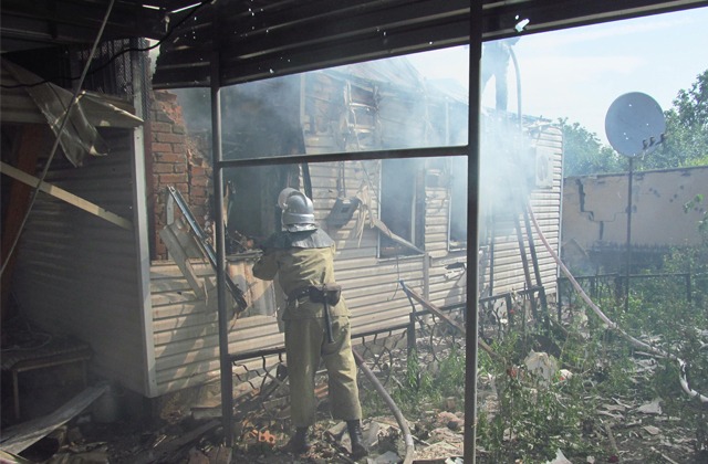 Славянск. Семеновка. Побоище. Дневник личного корреспондента полевого командира Моторолы Славянск. Семеновка. Побоище. Дневник личного корреспондента полевого командира Моторолы