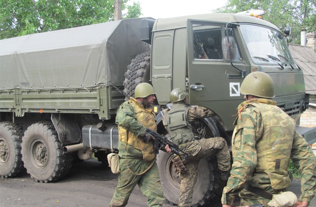 Славянск. Семеновка. Побоище. Дневник личного корреспондента полевого командира Моторолы Славянск. Семеновка. Побоище. Дневник личного корреспондента полевого командира Моторолы