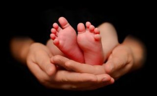 СМИ: Под Луганском от выстрела из гранатомёта погиб младенец СМИ: Под Луганском от выстрела из гранатомёта погиб младенец