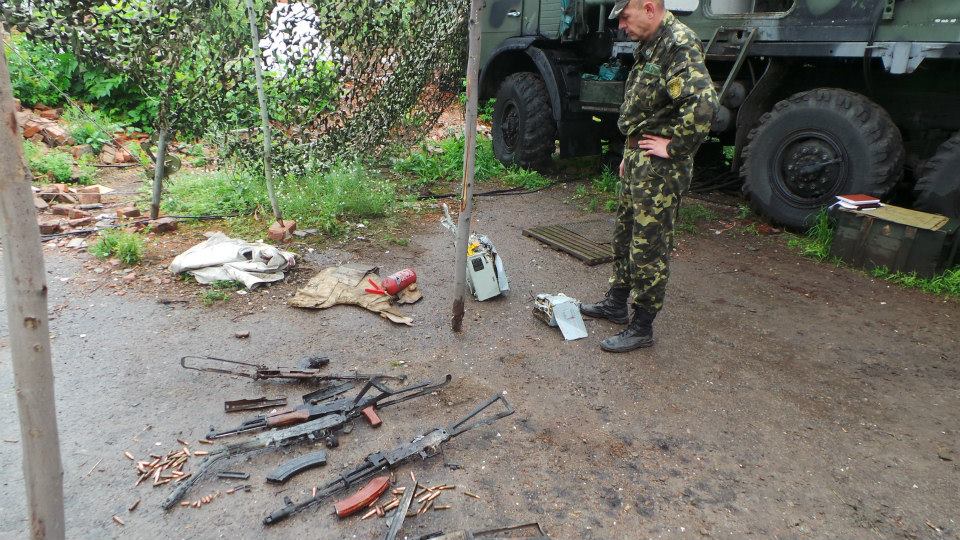 Минобороны Украины опровергло ложные данные собственных СМИ о сбитом под Славянском МИ-8 (фото лента + видео) Минобороны Украины опровергло ложные данные собственных СМИ о сбитом под Славянском МИ-8 (фото лента + видео)