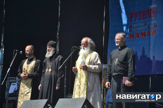 Пособники дьявола натравливают украинские бандформирования на УМЦ ПМ. ВИДЕО Пособники дьявола натравливают украинские бандформирования на УМЦ ПМ. ВИДЕО