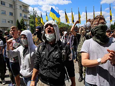 Майдан жаждет войны Майдан жаждет войны